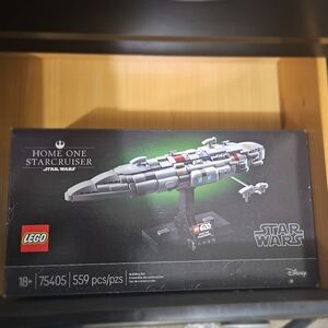 SEALED LEGO 75405 - Star Wars Home One StarCruiser
